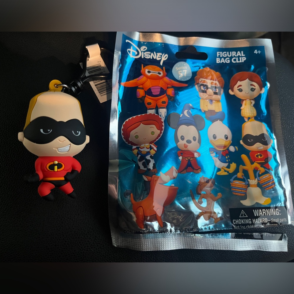 Disney Pixar Figural Bag Clip - Mr. Incredible Dash - Mystery Bag Clip Series 57